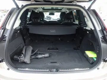 VOLVO XC90 Ultra T8 AWD Massage Pano B&W AHK 360