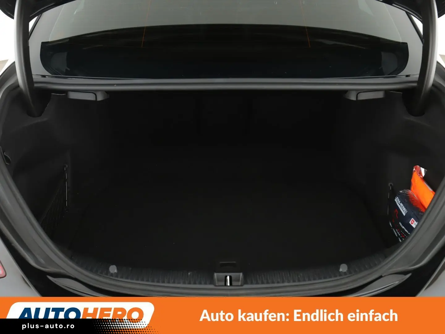 MERCEDES-BENZ C-Klasse C 300 4Matic Exclusive Aut. NAVI LED
