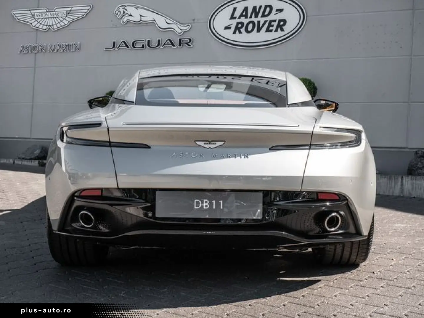 ASTON MARTIN DB11 Coupe V8 Silver Birch Provenance