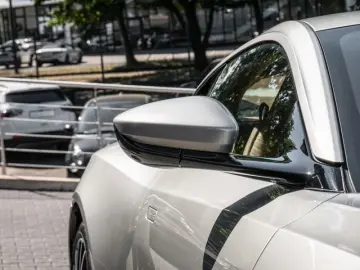 ASTON MARTIN DB11 Coupe V8 Silver Birch Provenance