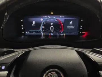 SKODA Karoq 2.0 TDI Ambition DSG Navi  ACC  KESSY