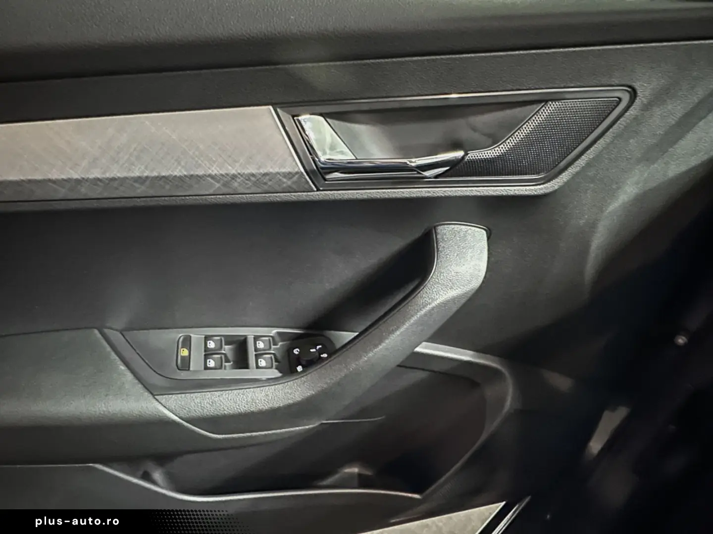 SKODA Karoq 2.0 TDI Ambition DSG Navi  ACC  KESSY