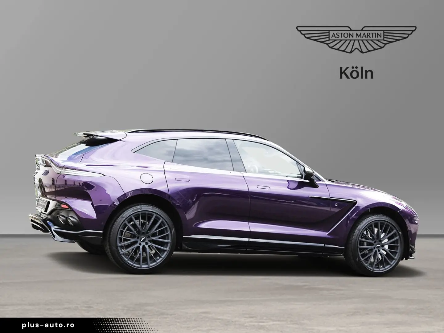 ASTON MARTIN DBX 707 Storm Purple Onyx Black