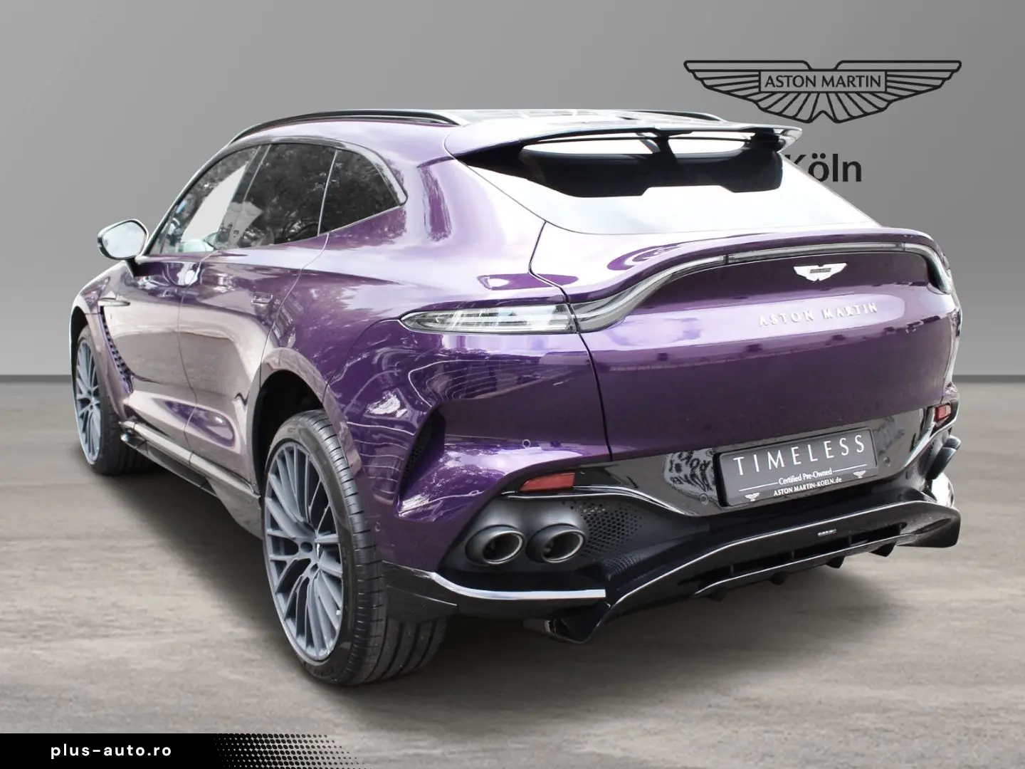 ASTON MARTIN DBX 707 Storm Purple Onyx Black