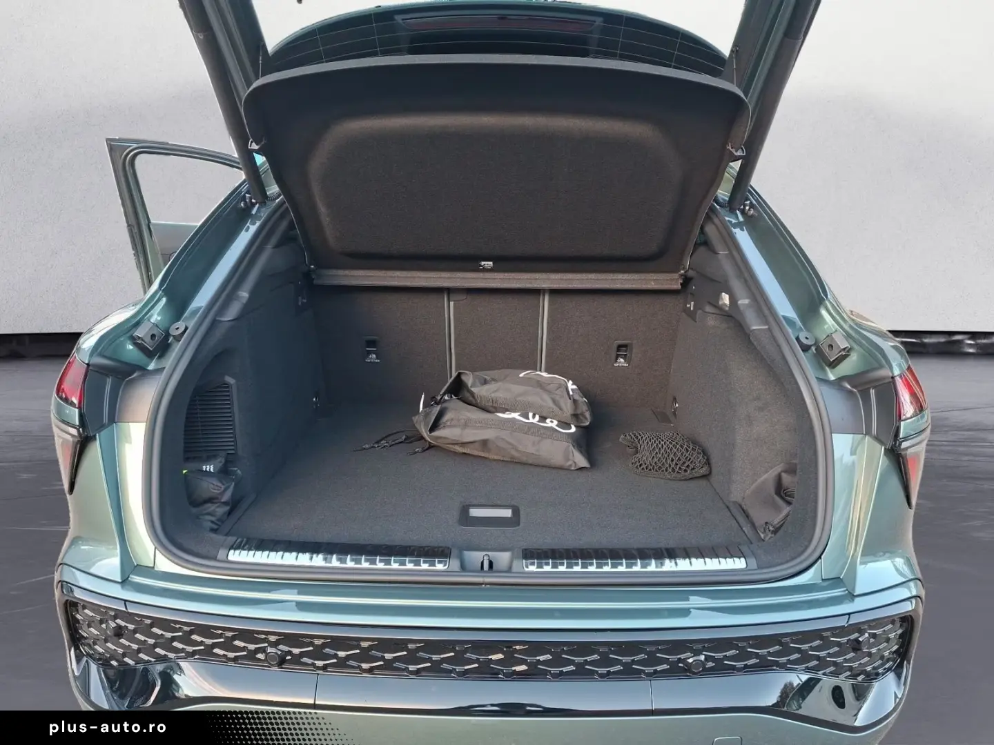 Audi Q3 Sportback e-hybrid S tronic