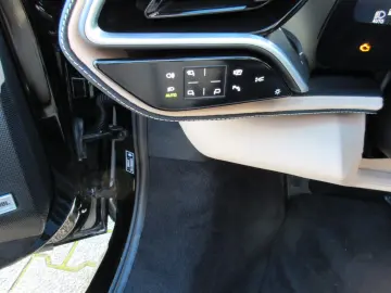 FERRARI 296 GTS Lift Carbon JBL Kamera