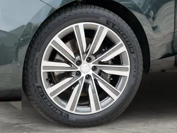 LAND ROVER Range Rover P550e Autobiography Hybrid EU6e Park