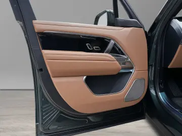 LAND ROVER Range Rover P550e Autobiography Hybrid EU6e Park