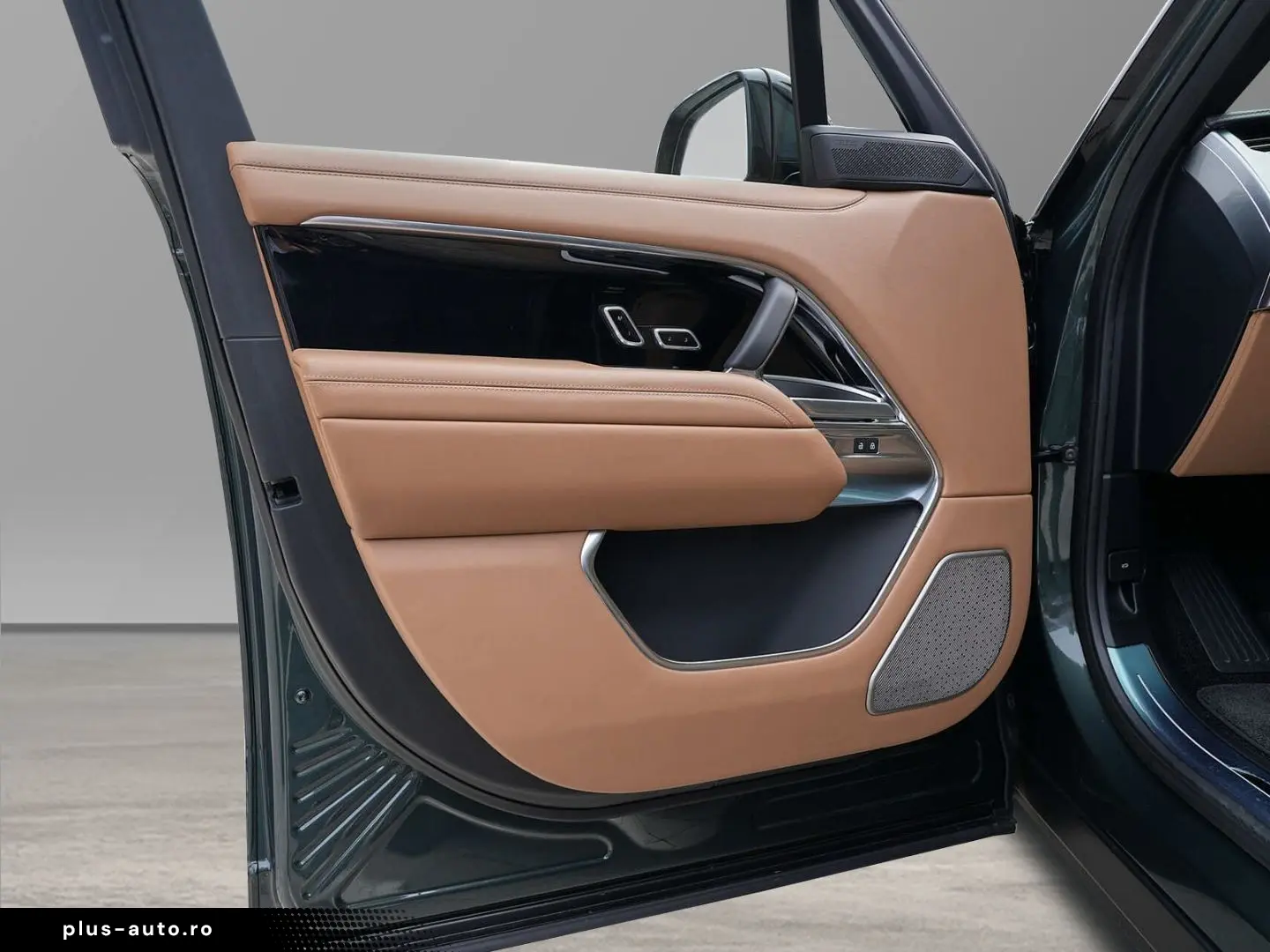 LAND ROVER Range Rover P550e Autobiography Hybrid EU6e Park