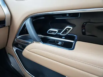 LAND ROVER Range Rover P550e Autobiography Hybrid EU6e Park