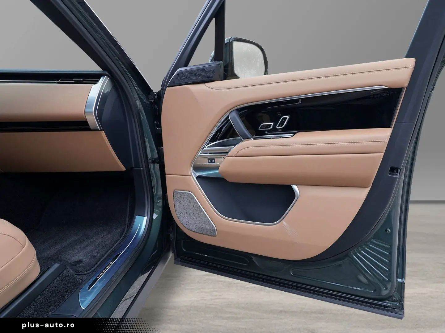 LAND ROVER Range Rover P550e Autobiography Hybrid EU6e Park