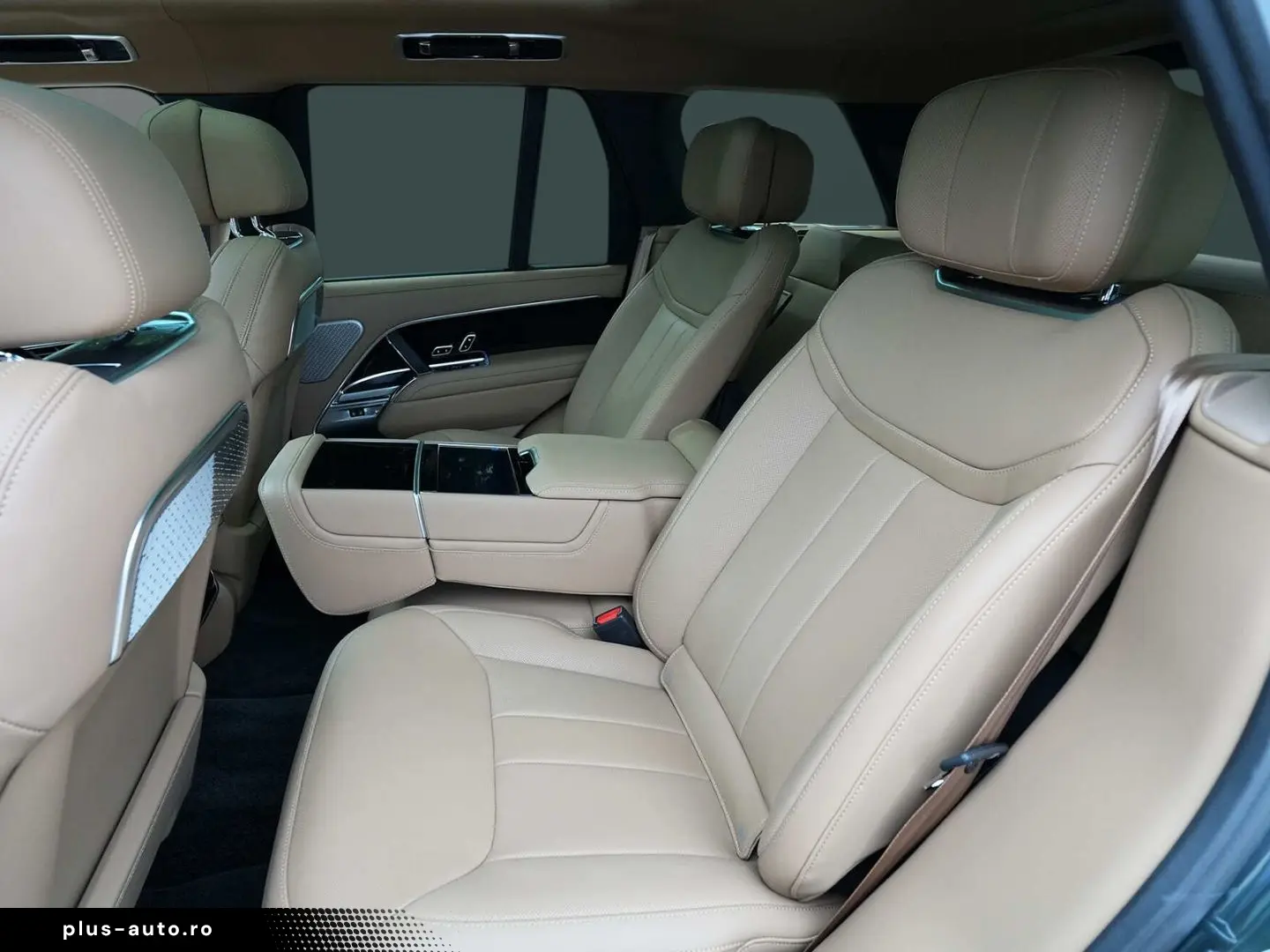 LAND ROVER Range Rover P550e Autobiography Hybrid EU6e Park