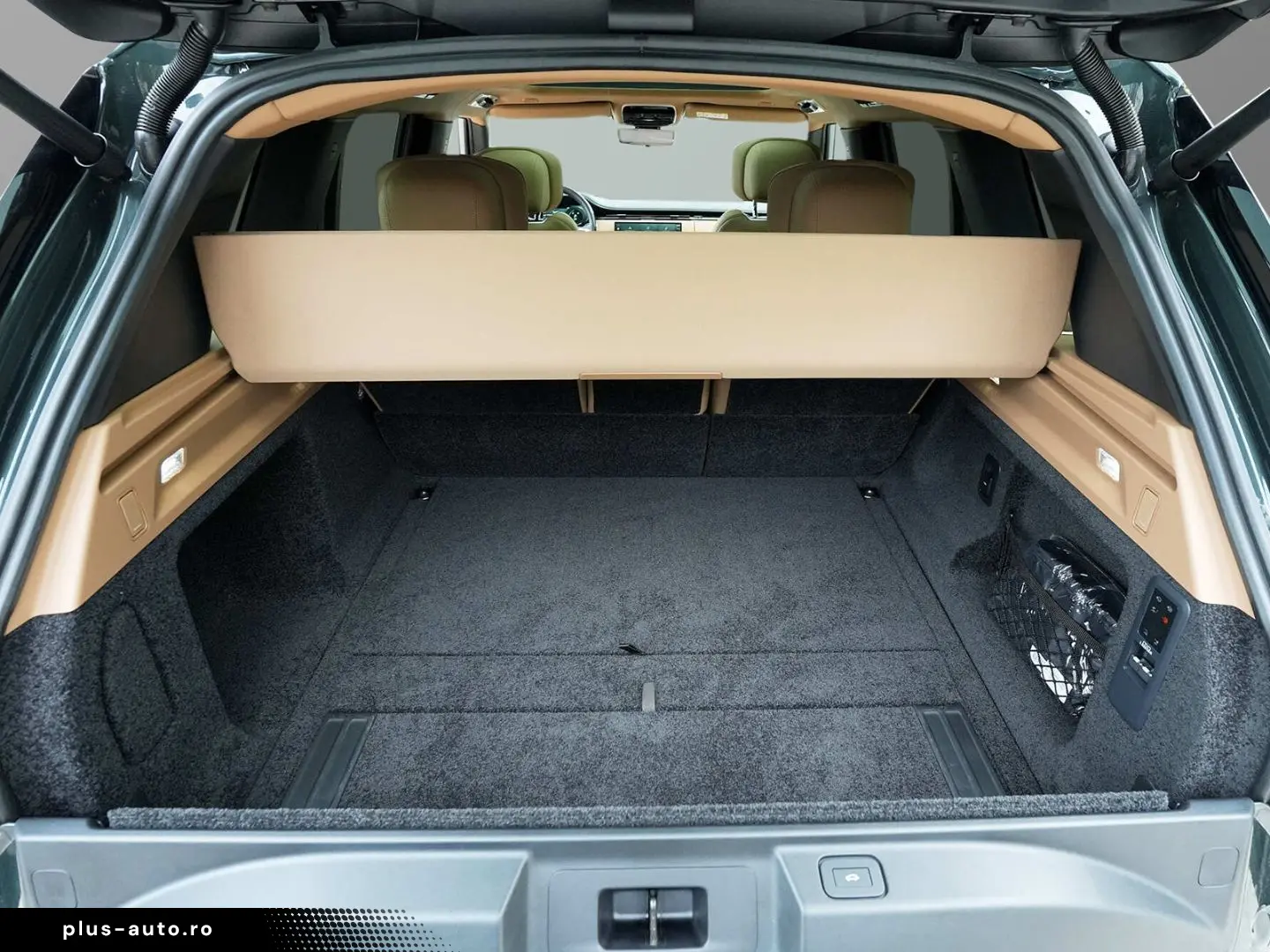 LAND ROVER Range Rover P550e Autobiography Hybrid EU6e Park