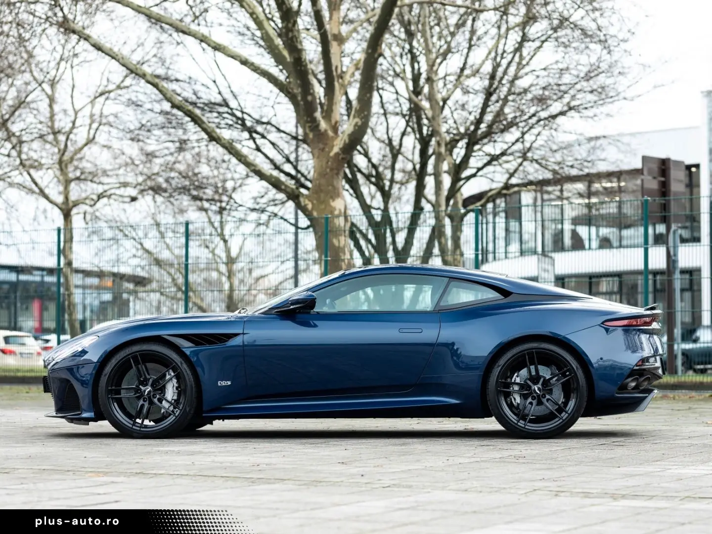 ASTON MARTIN DBS Coupe - Q Seychelles Blue - Alcantara Black