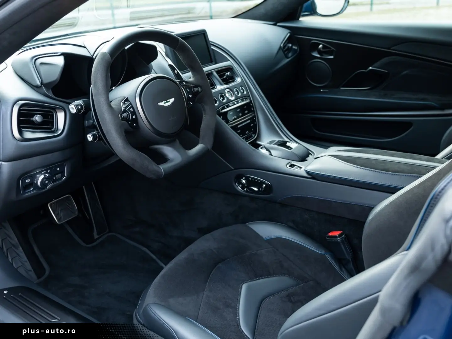 ASTON MARTIN DBS Coupe - Q Seychelles Blue - Alcantara Black