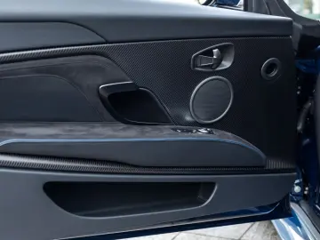 ASTON MARTIN DBS Coupe - Q Seychelles Blue - Alcantara Black