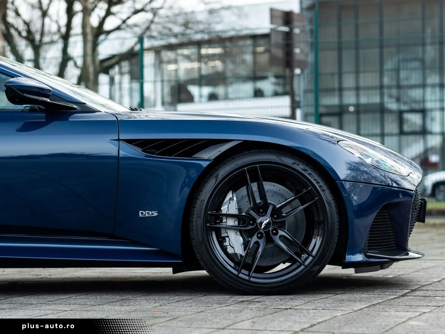 ASTON MARTIN DBS Coupe - Q Seychelles Blue - Alcantara Black