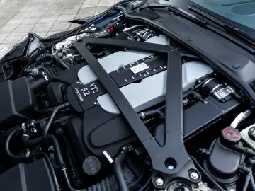 ASTON MARTIN DBS Coupe - Q Seychelles Blue - Alcantara Black