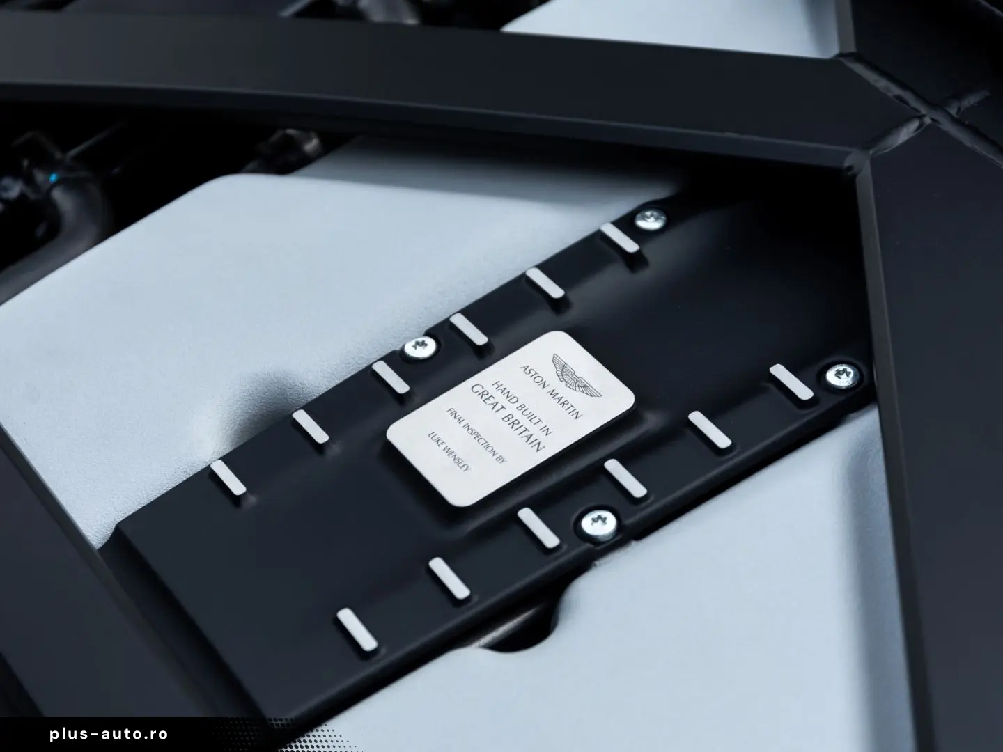 ASTON MARTIN DBS Coupe - Q Seychelles Blue - Alcantara Black