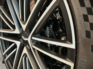 ASTON MARTIN DB12 Minotaur Green Oxford Tan Bowers & Wilkins