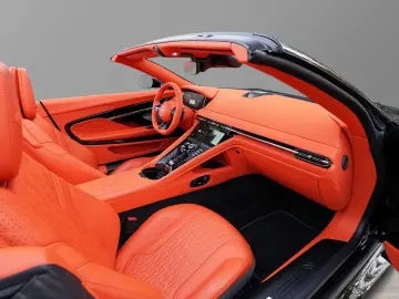 ASTON MARTIN DB12 Volante Californian Poppy Carbonbr&hellip;