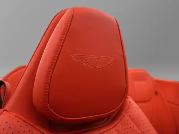 ASTON MARTIN DB12 Volante Californian Poppy Carbonbr&hellip;