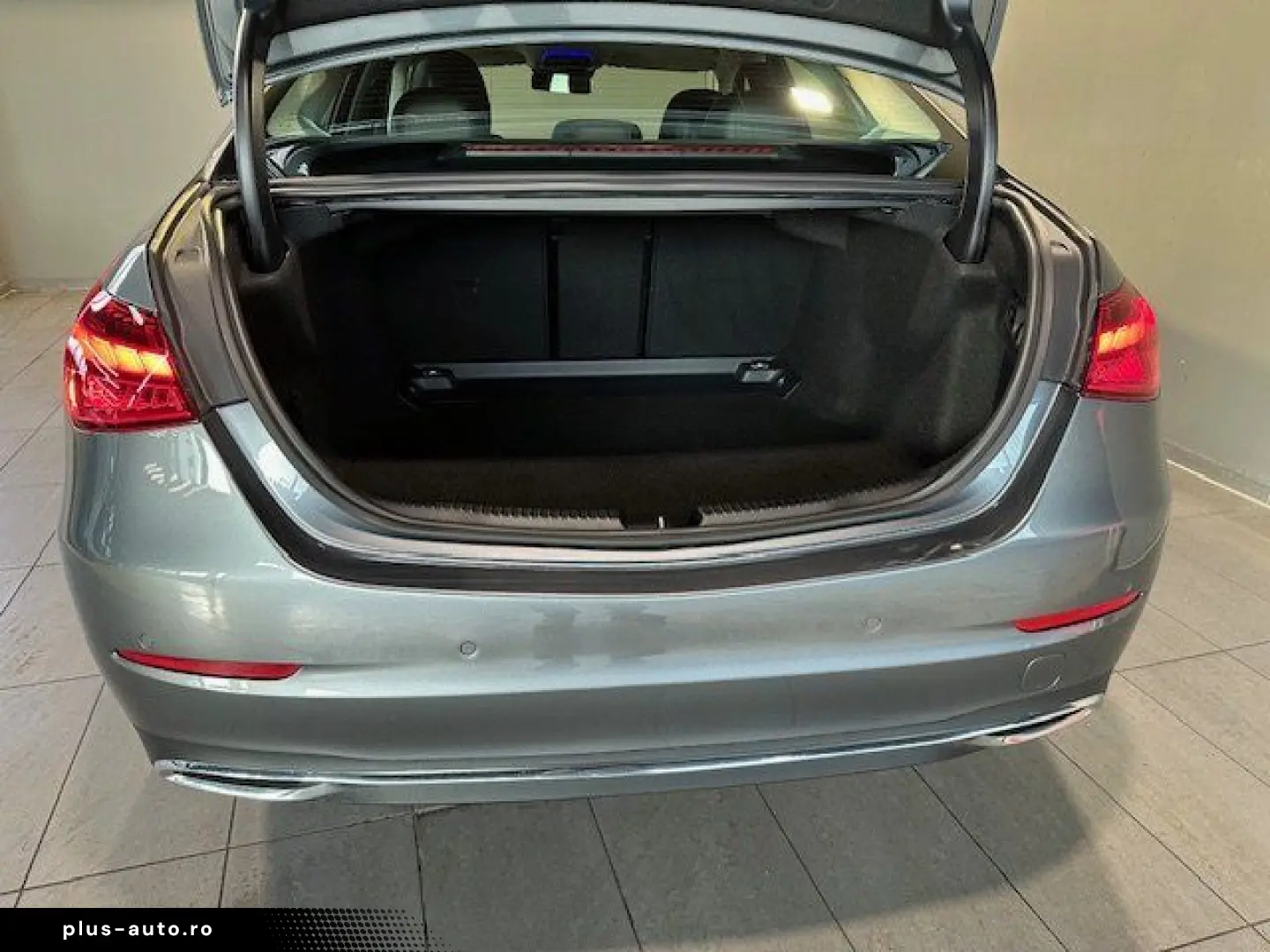 MERCEDES-BENZ C 300 4M Avantgarde MBUX  LED Ambien Totw