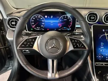 MERCEDES-BENZ C 300 4M Avantgarde MBUX  LED Ambien Totw