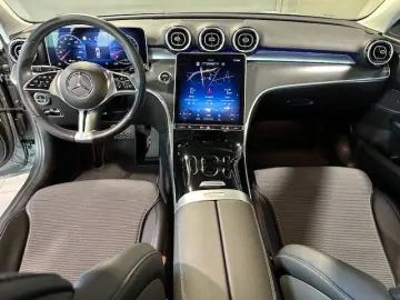 MERCEDES-BENZ C 300 4M Avantgarde MBUX  LED Ambien Totw