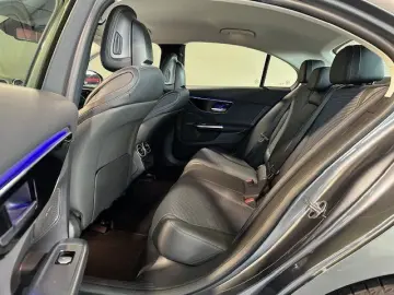 MERCEDES-BENZ C 300 4M Avantgarde MBUX  LED Ambien Totw