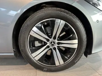 MERCEDES-BENZ C 300 4M Avantgarde MBUX  LED Ambien Totw