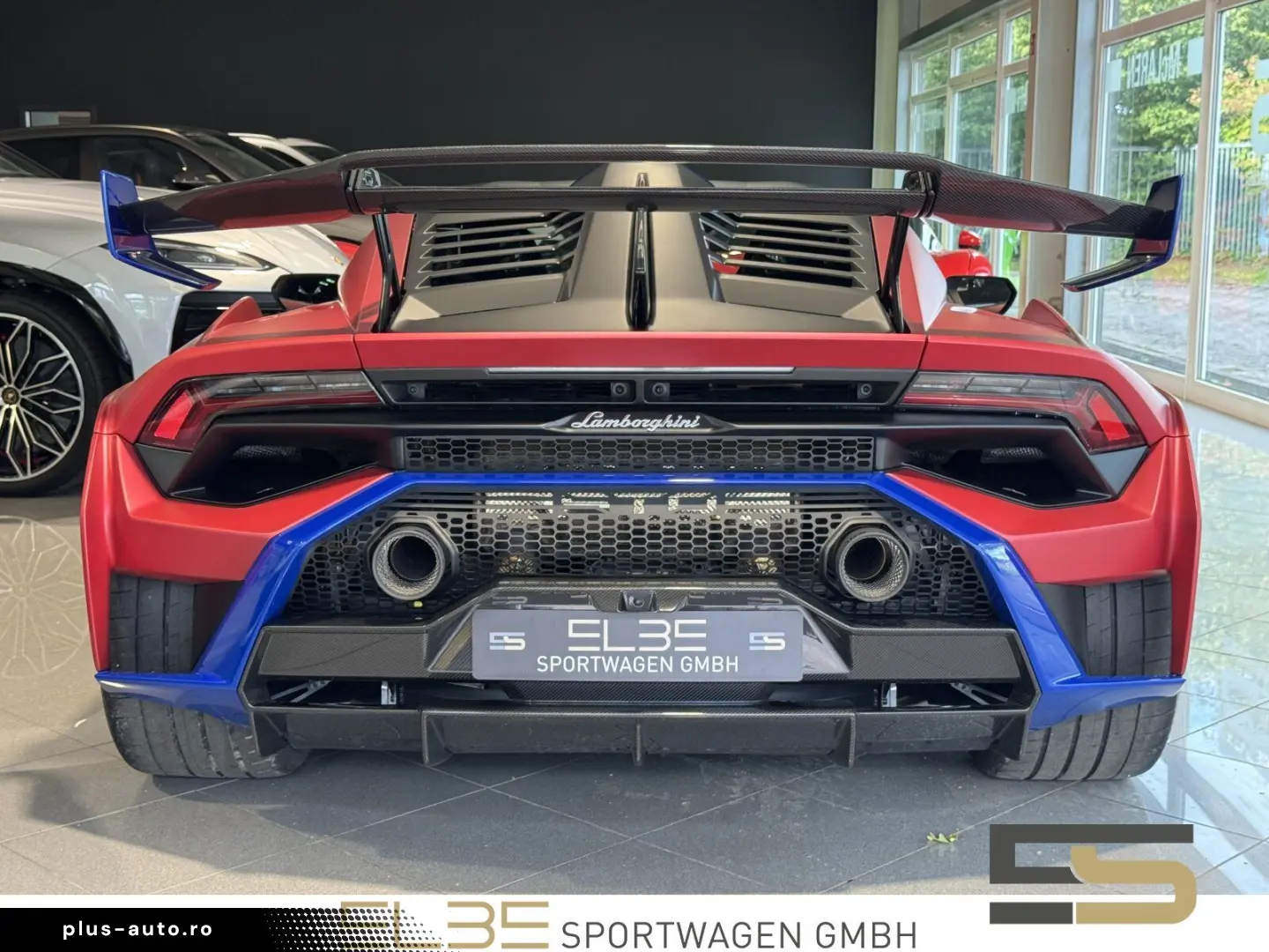 LAMBORGHINI Huracán STO FULL CARBON CAMERA LIFTING ALCANTARA