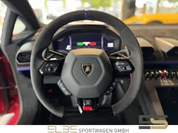 LAMBORGHINI Huracán STO FULL CARBON CAMERA LIFTING ALCANTARA