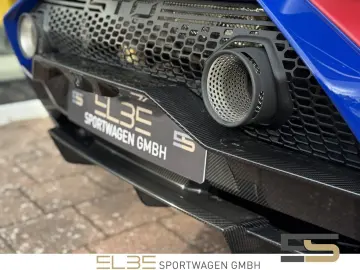 LAMBORGHINI Huracán STO FULL CARBON CAMERA LIFTING ALCANTARA