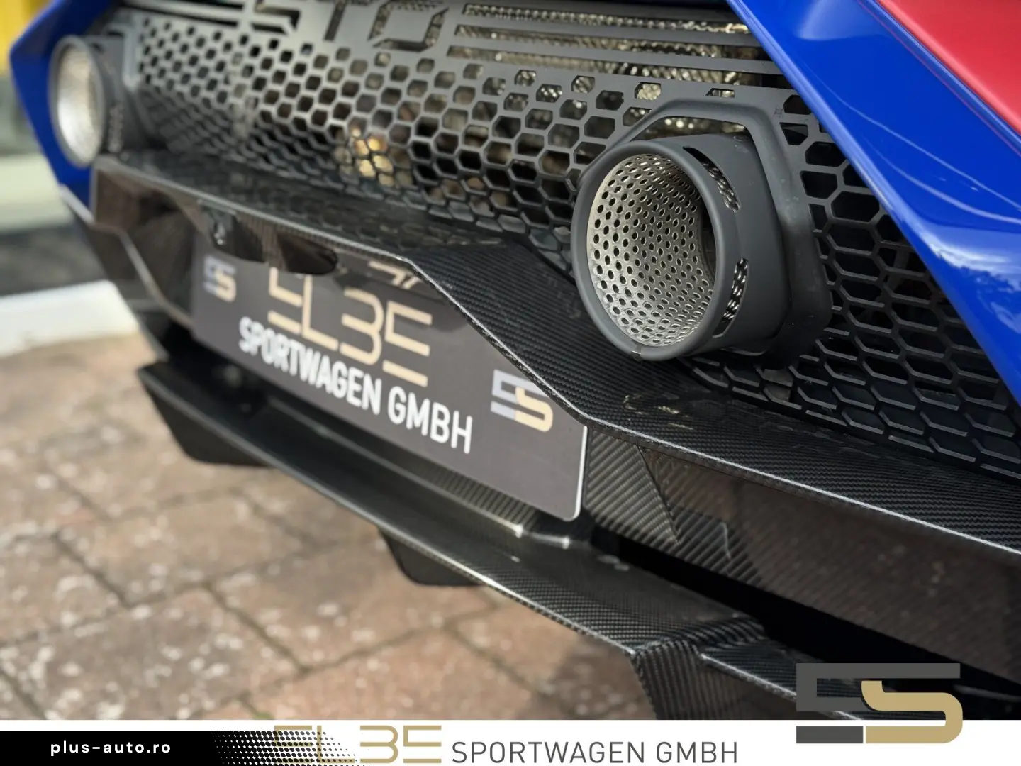 LAMBORGHINI Huracán STO FULL CARBON CAMERA LIFTING ALCANTARA