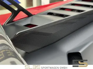 LAMBORGHINI Huracán STO FULL CARBON CAMERA LIFTING ALCANTARA