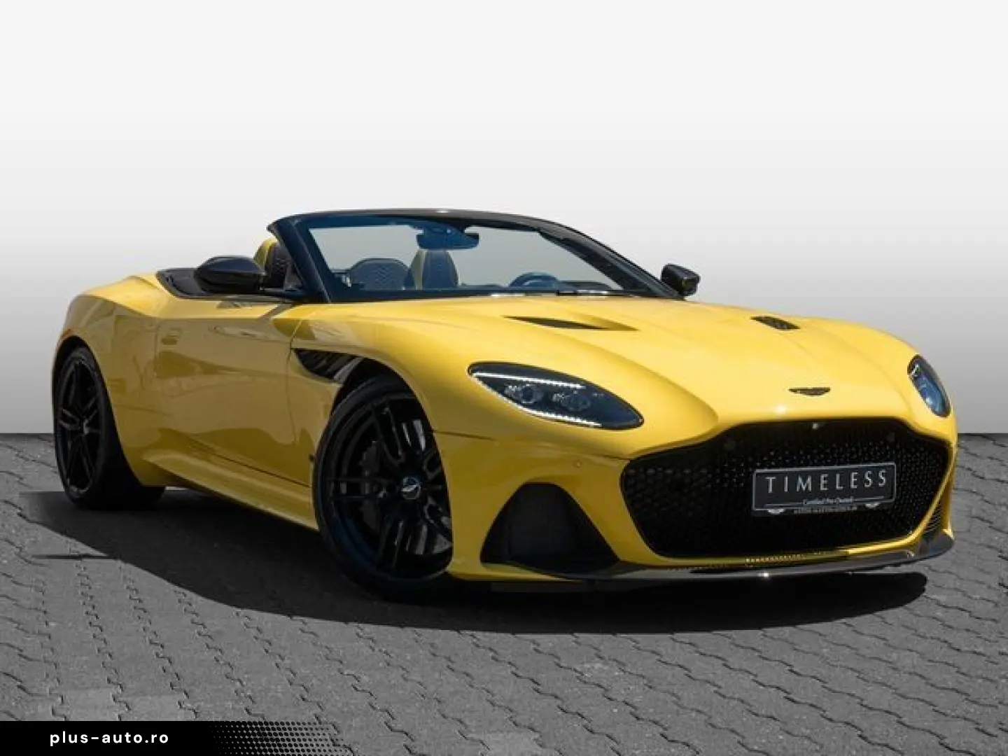 ASTON MARTIN DBS Volante Frosted Glass Yellow Carbon