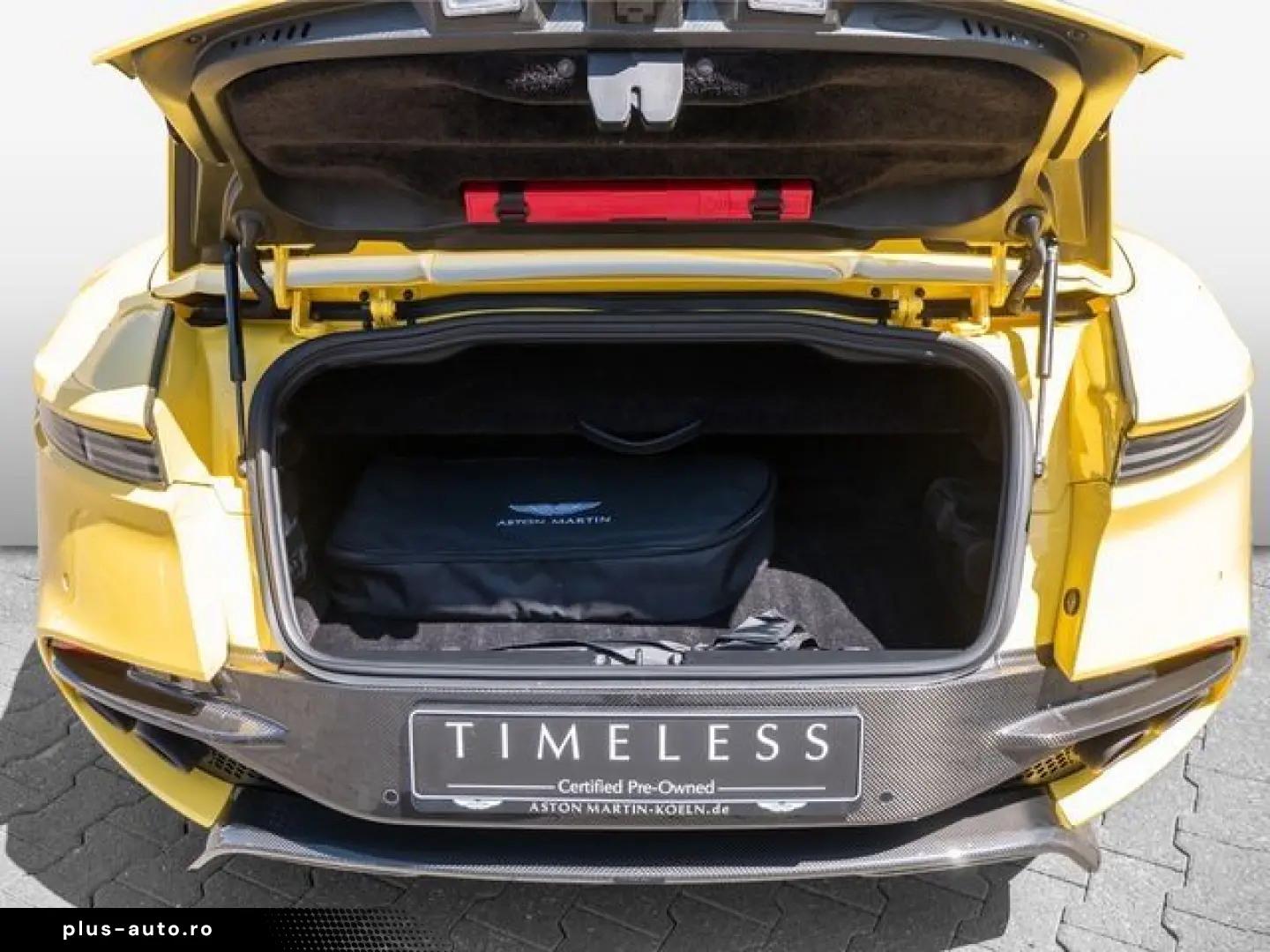 ASTON MARTIN DBS Volante Frosted Glass Yellow Carbon