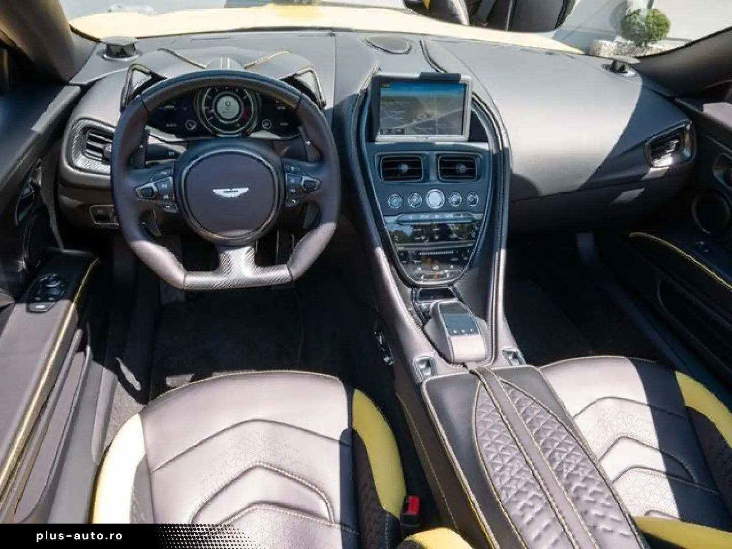 ASTON MARTIN DBS Volante Frosted Glass Yellow Carbon