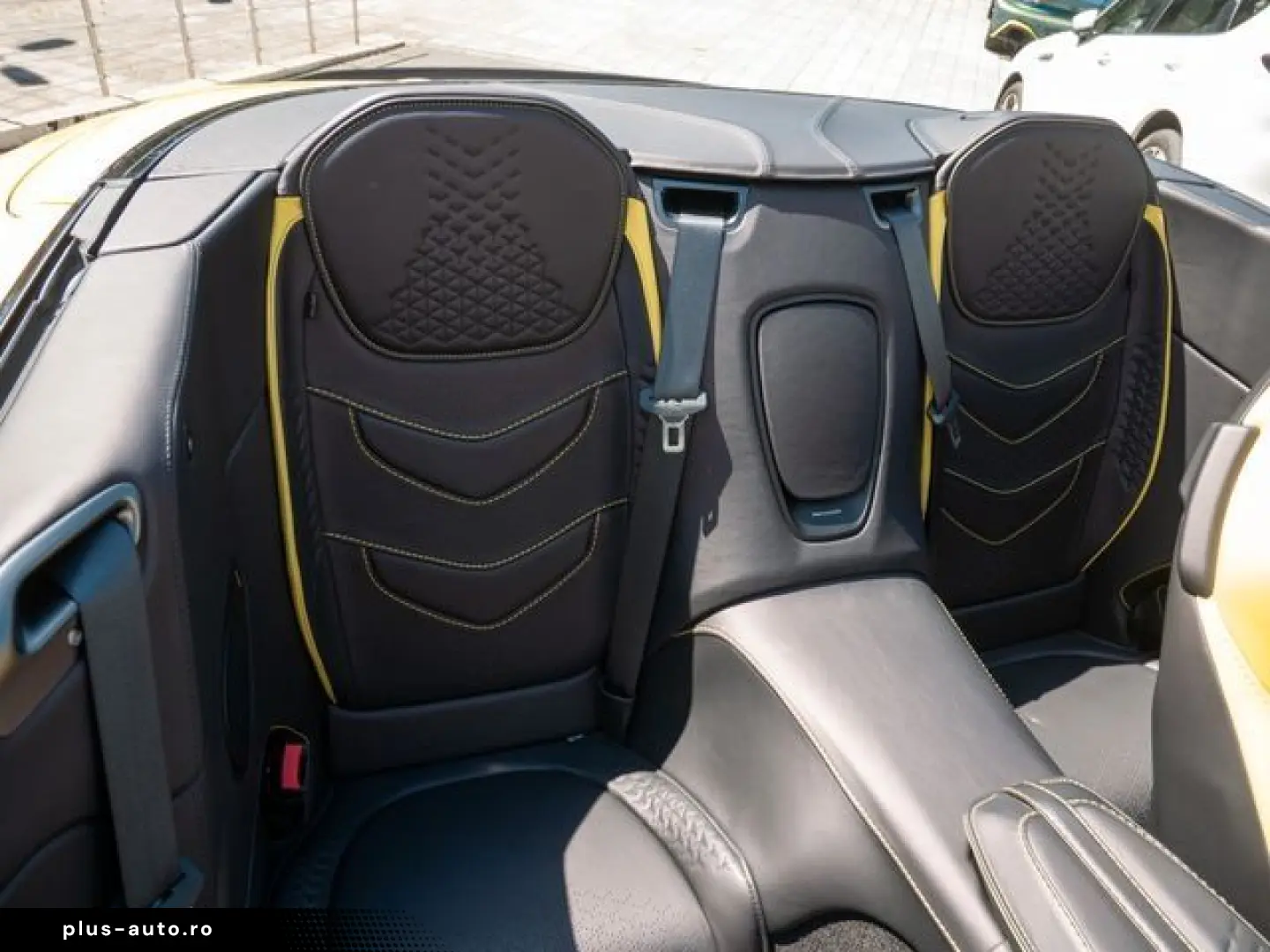 ASTON MARTIN DBS Volante Frosted Glass Yellow Carbon