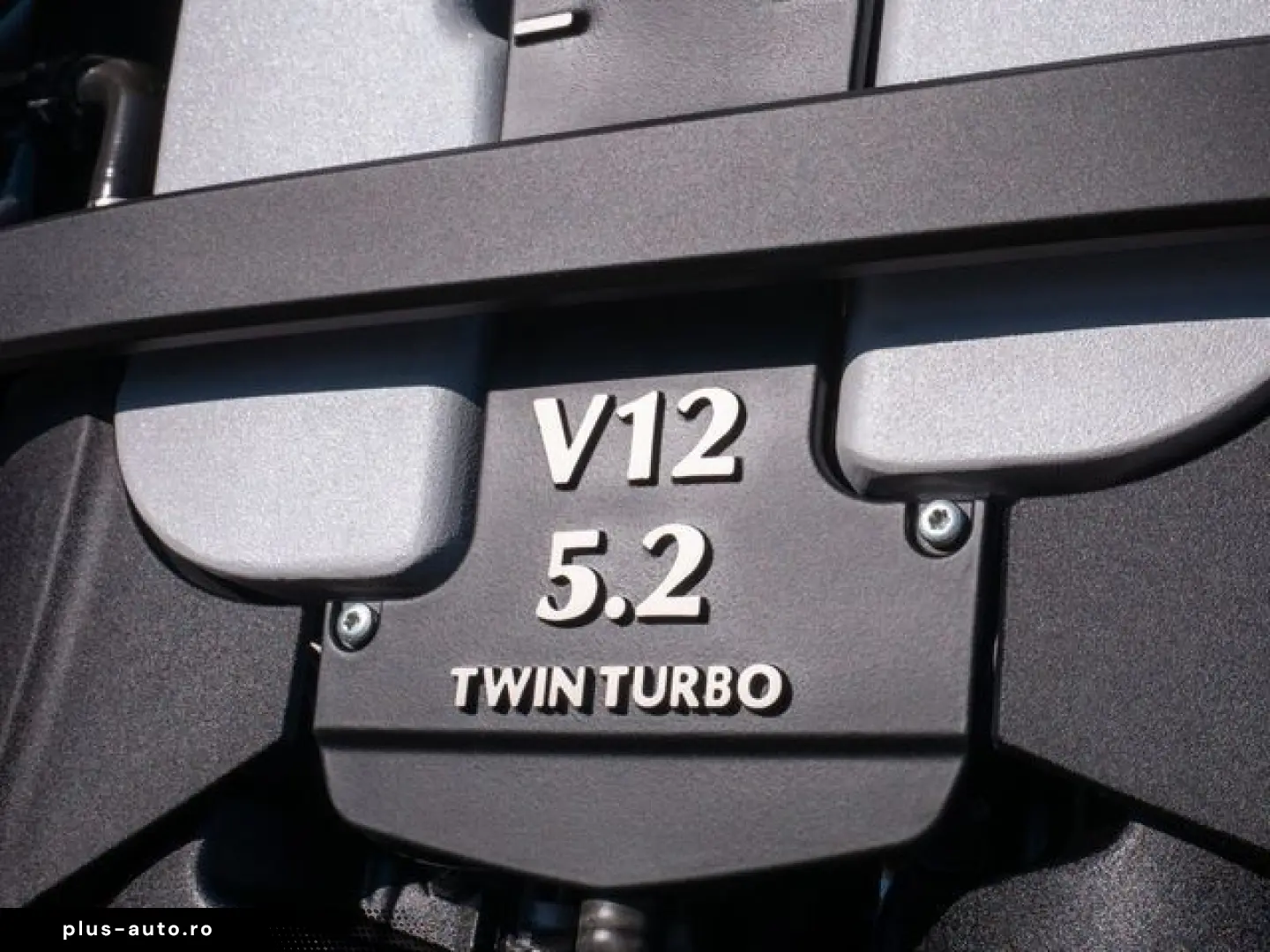 ASTON MARTIN DBS Volante Frosted Glass Yellow Carbon