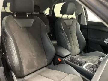 AUDI Q3 Sportback 45 TFSI e S tronic LED PANO MMI