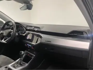 AUDI Q3 Sportback 45 TFSI e S tronic LED PANO MMI