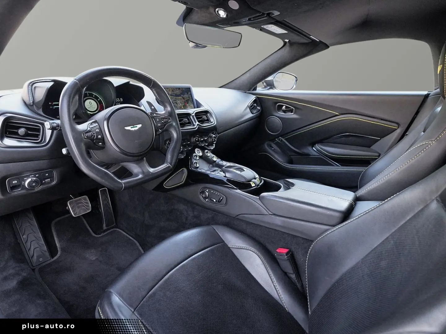 ASTON MARTIN Vantage Roadster Onyx Black   Obsidian Black