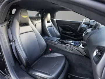 ASTON MARTIN Vantage Roadster Onyx Black   Obsidian Black