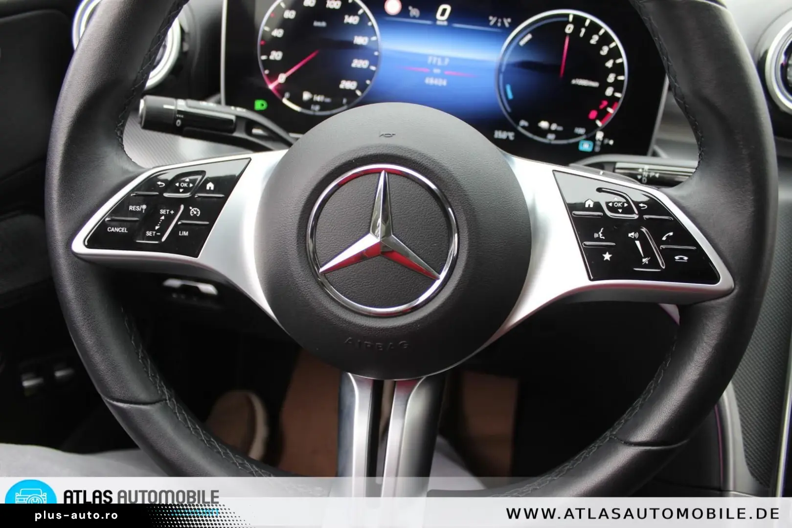 MERCEDES-BENZ C 300 e 4Matic Avantgarde LED=PANO=LEDER