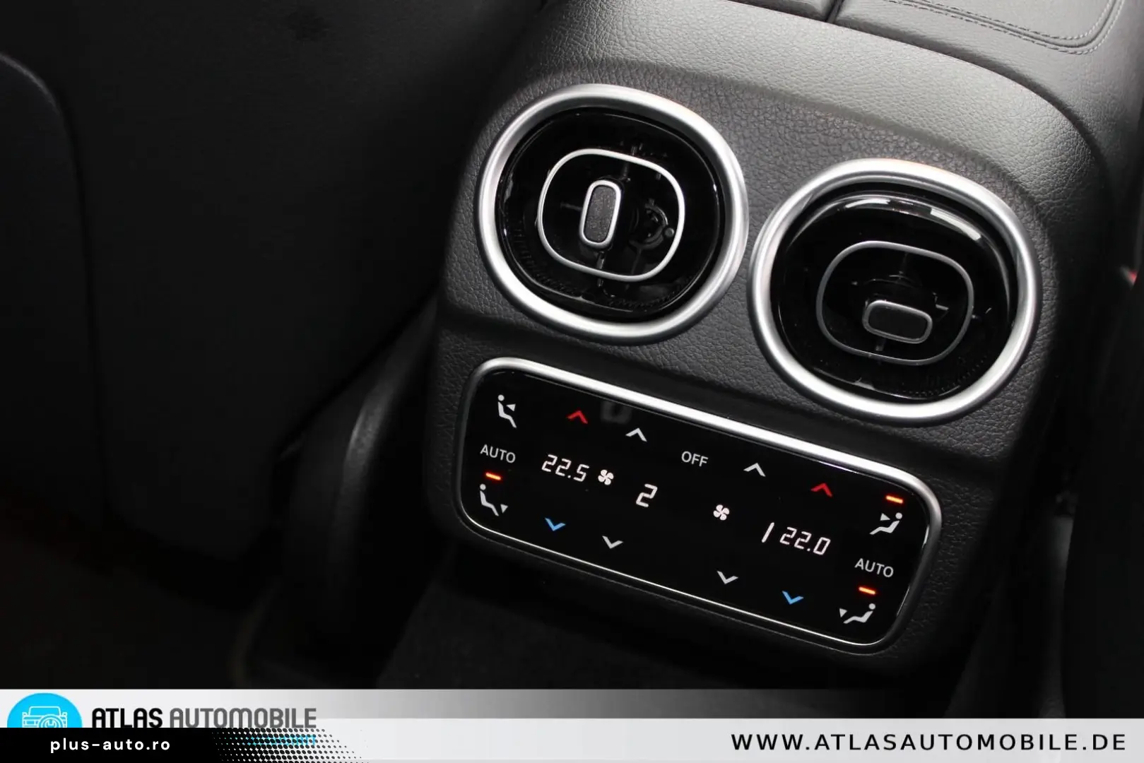 MERCEDES-BENZ C 300 e 4Matic Avantgarde LED=PANO=LEDER