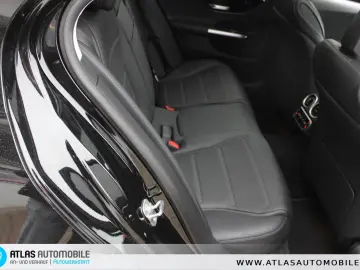 MERCEDES-BENZ C 300 e 4Matic Avantgarde LED=PANO=LEDER