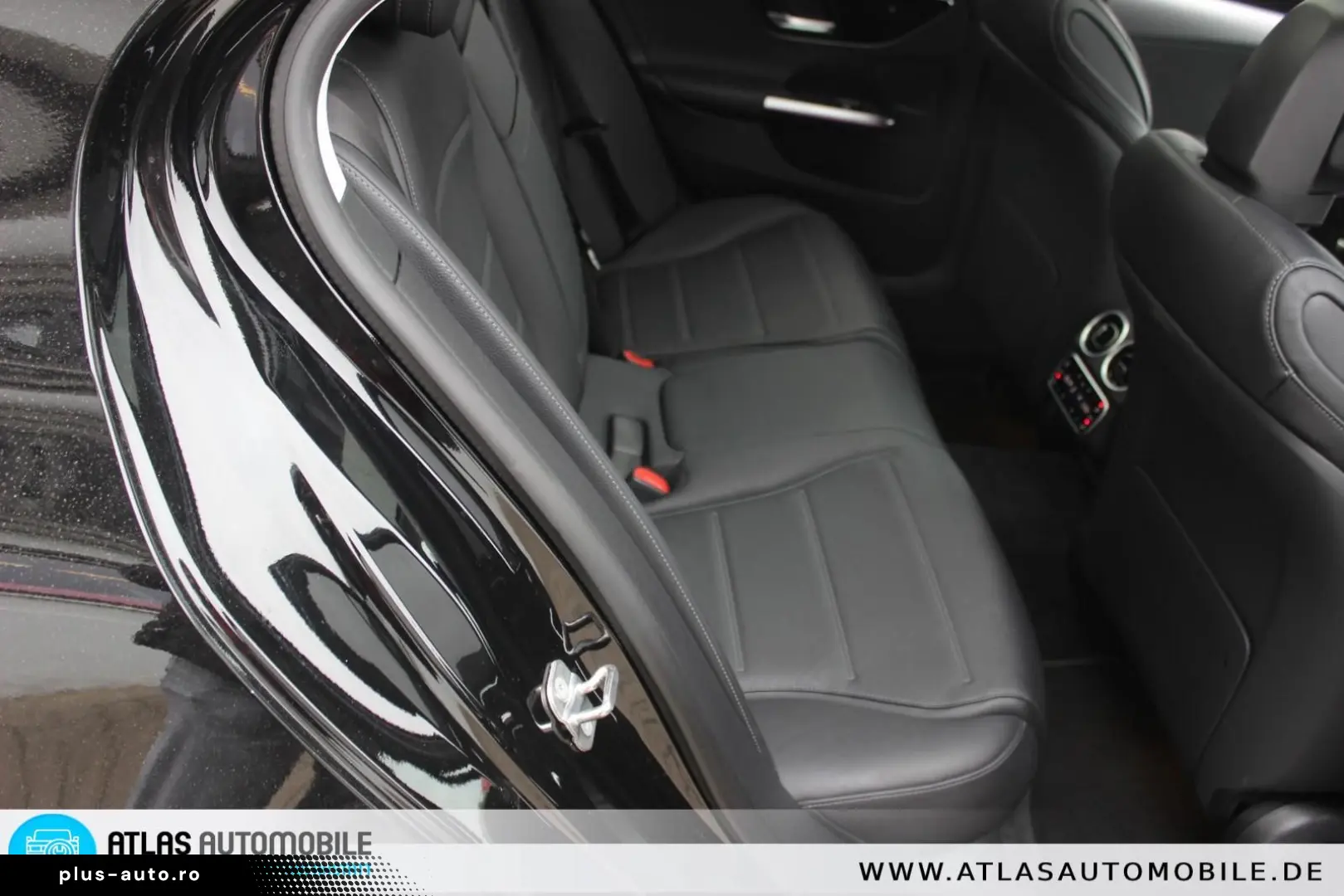 MERCEDES-BENZ C 300 e 4Matic Avantgarde LED=PANO=LEDER