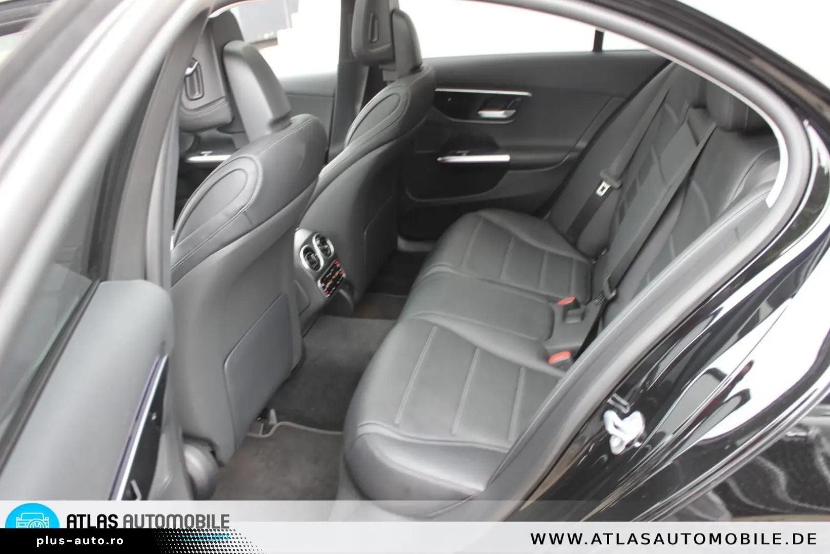 MERCEDES-BENZ C 300 e 4Matic Avantgarde LED=PANO=LEDER